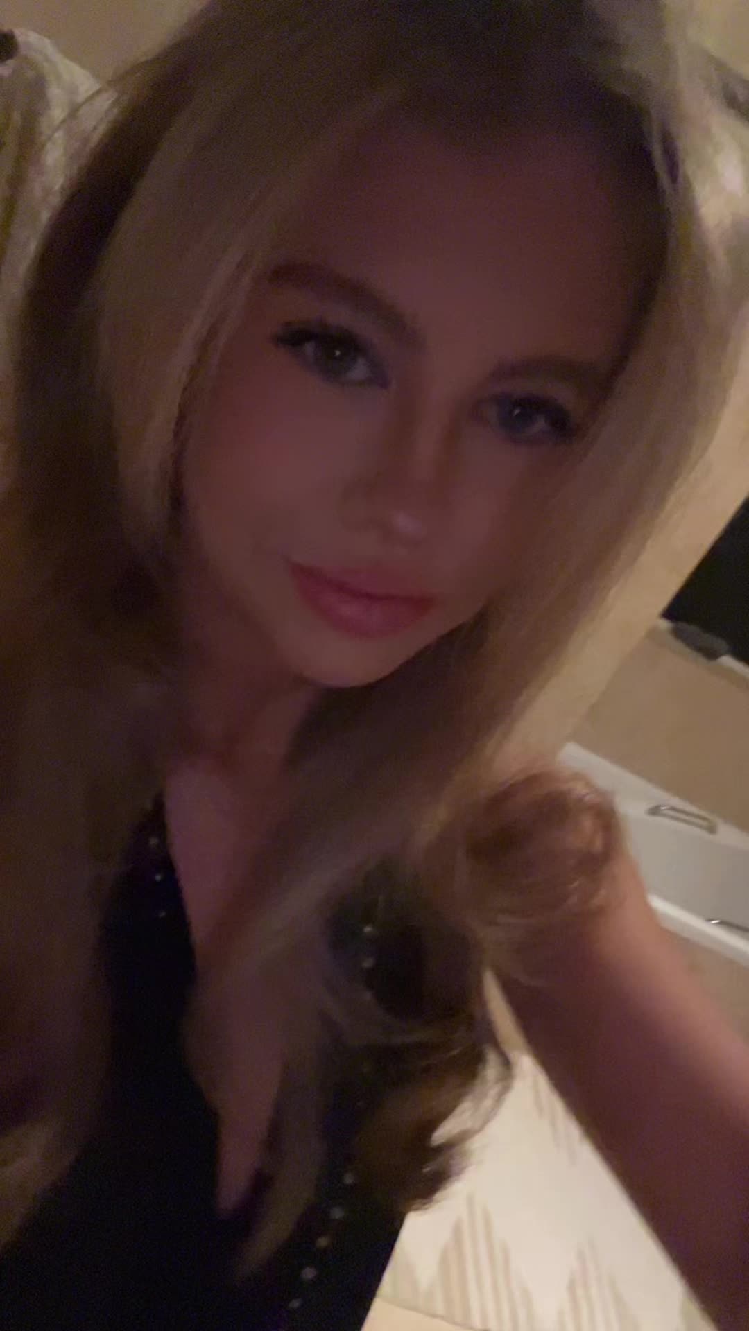 @laurenhand