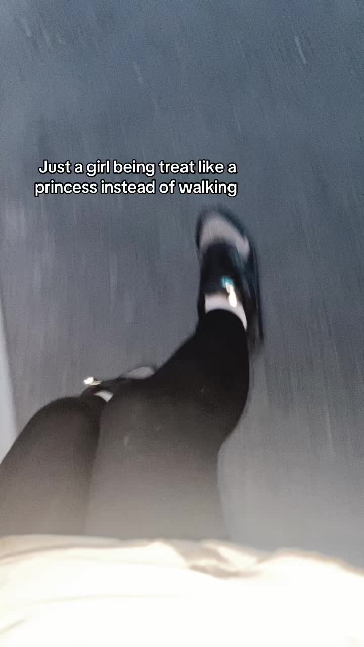 @Demi-Louise✝️⚜️