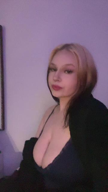 @Cloudz🧛🏻♀️