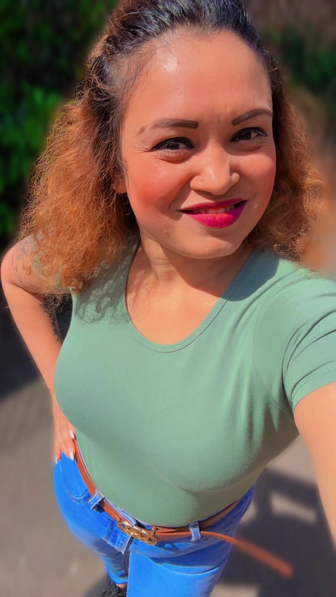 @Curly queen👑