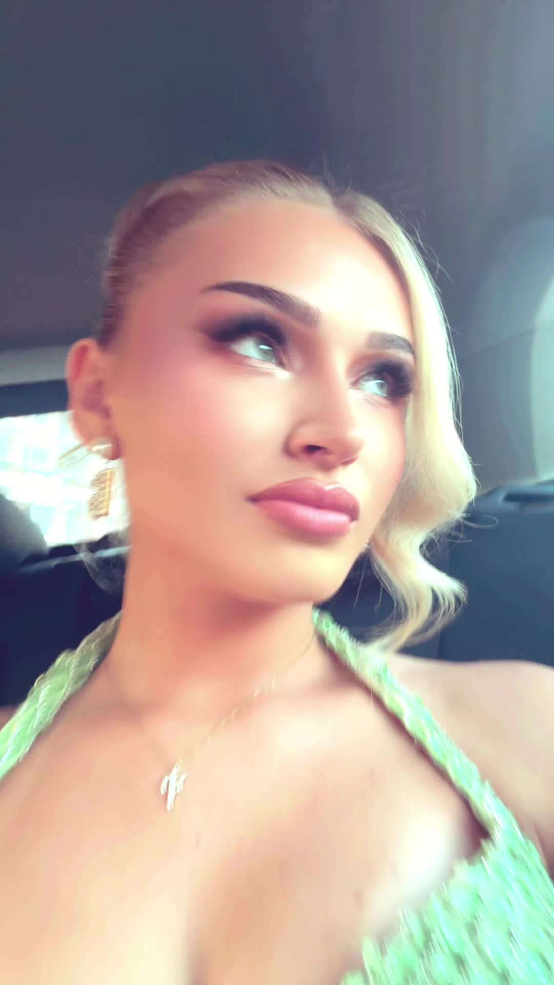 @elenaskrobic_