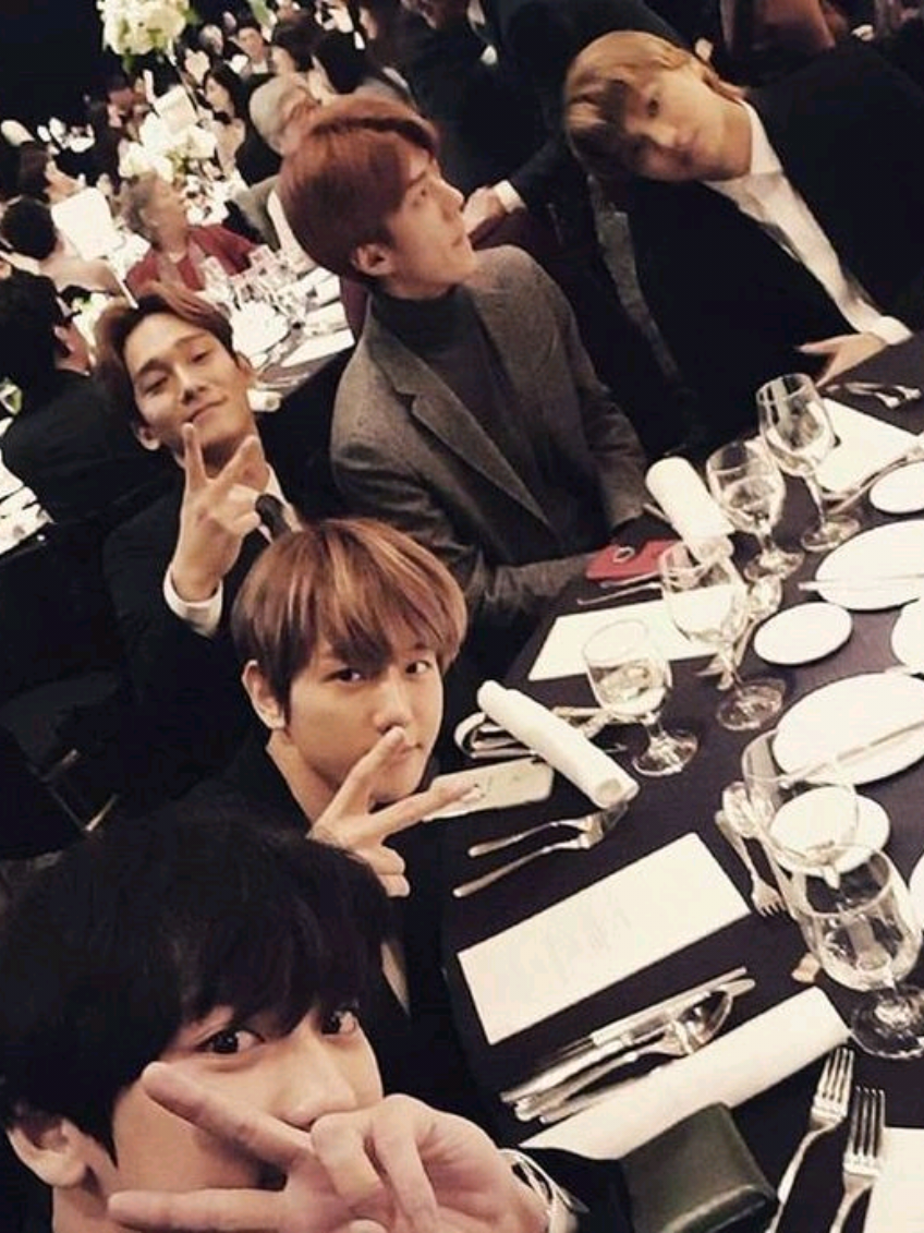 @ur fav exo stan⁹ ☽̶☾