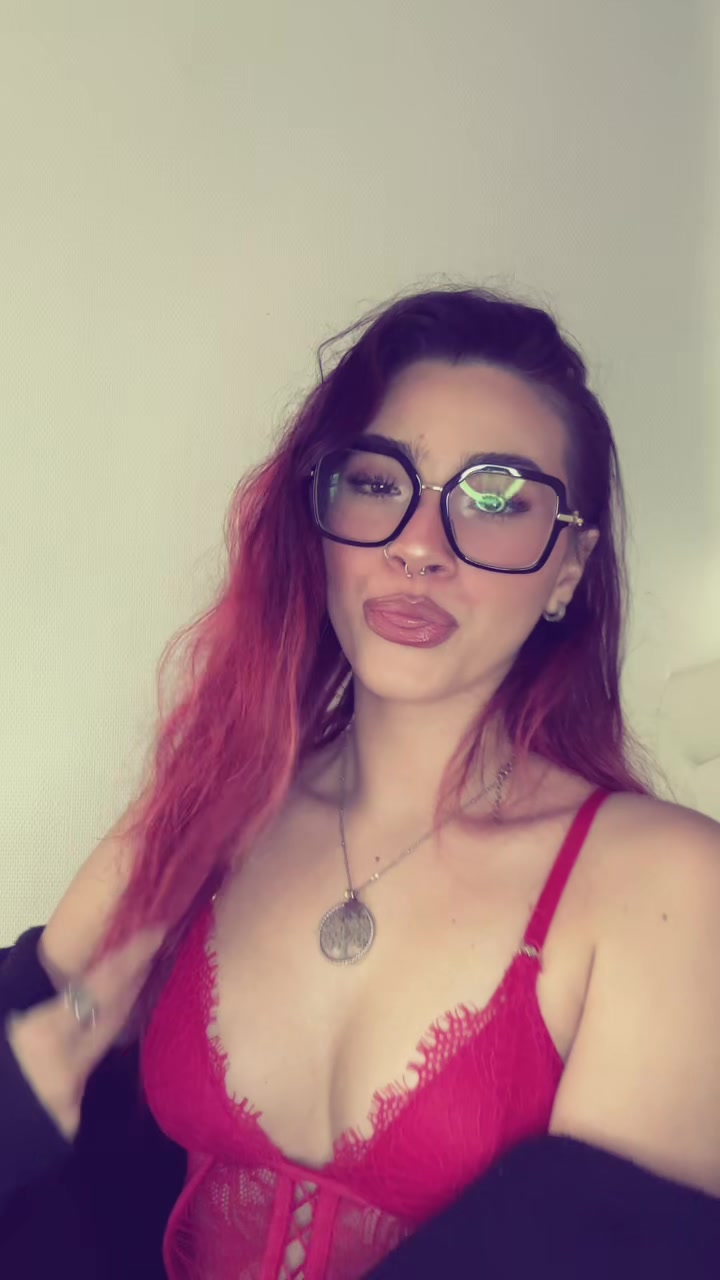 @Just_Me๐