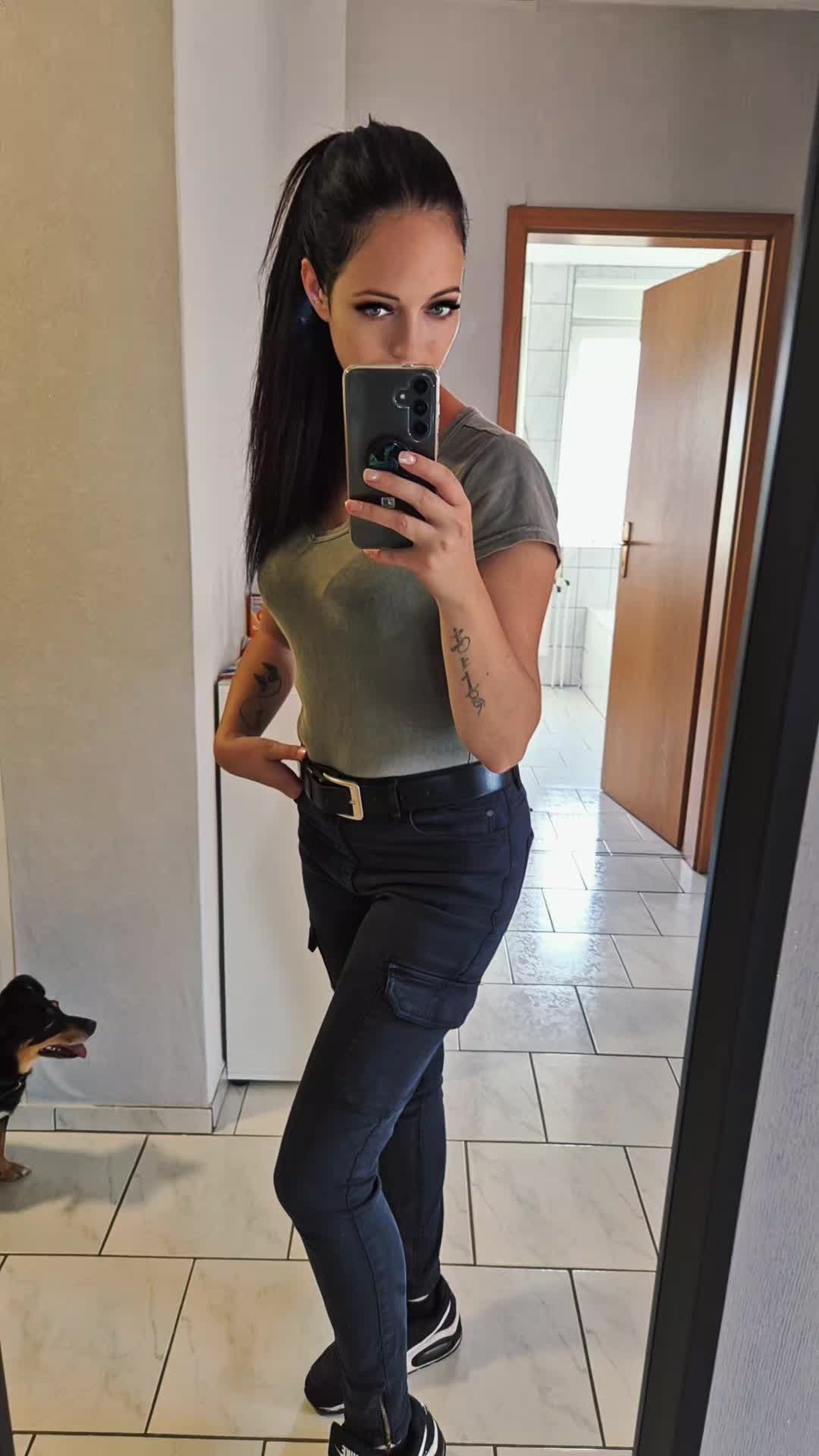 @Ela