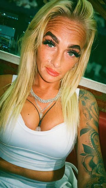 @👑 Jodie 🔮 Belching Queen 🔮