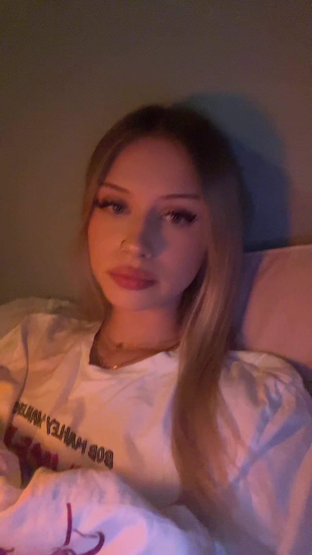 @𝐫