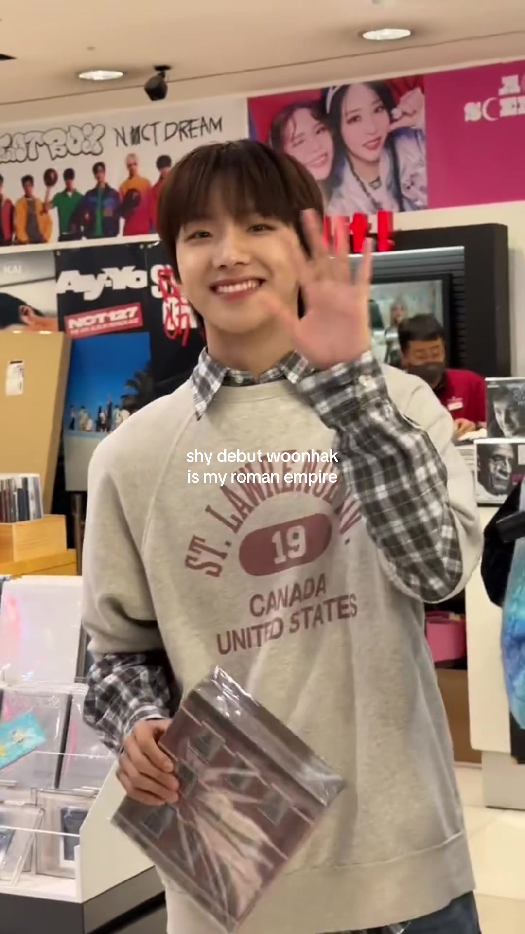 @woonagi’s smile’s #1 fan