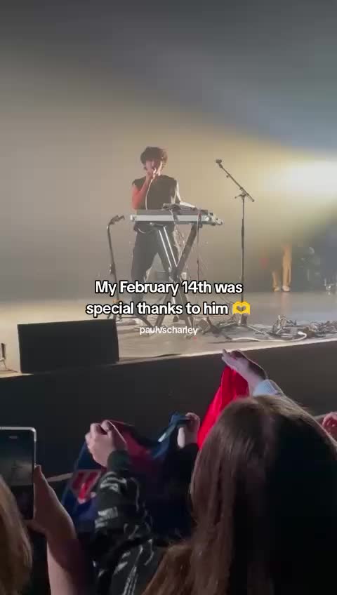 @Paula ! 💙