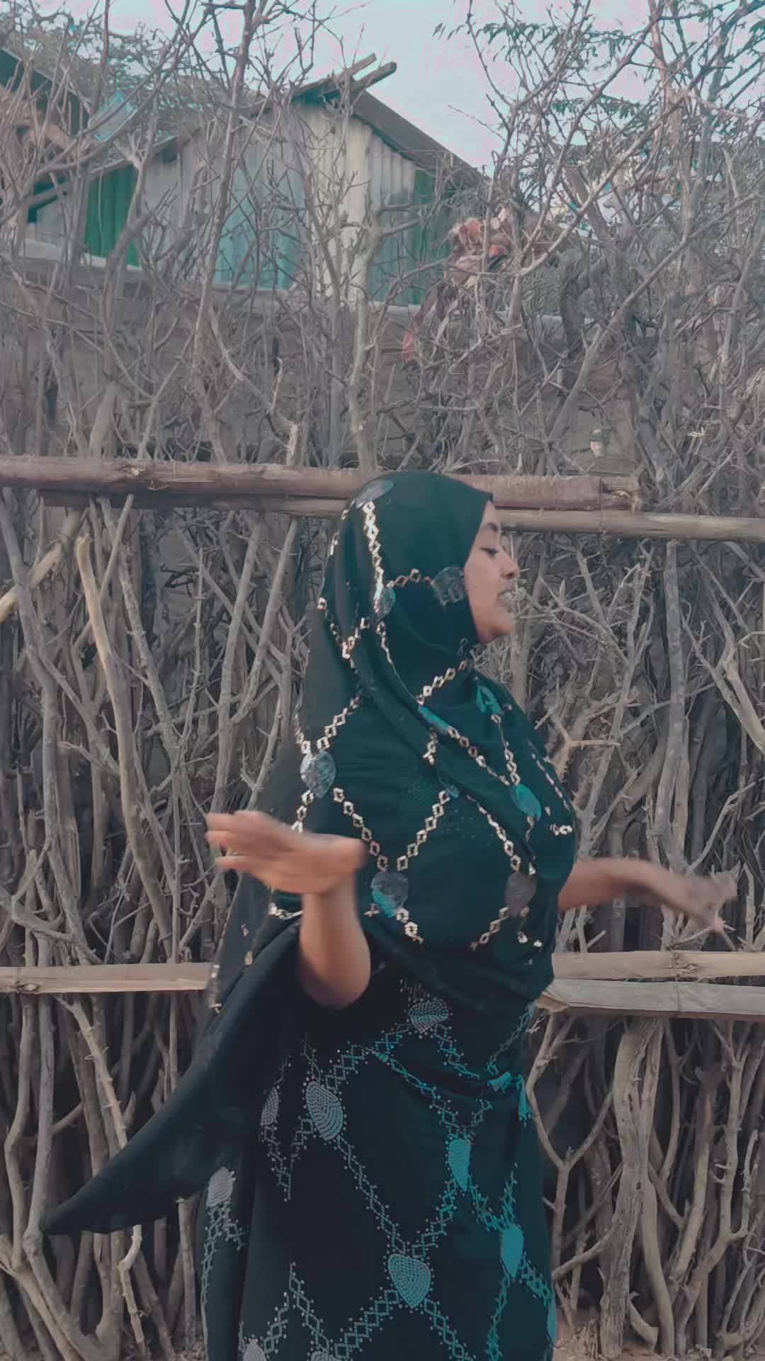 @Aisha💃🦋