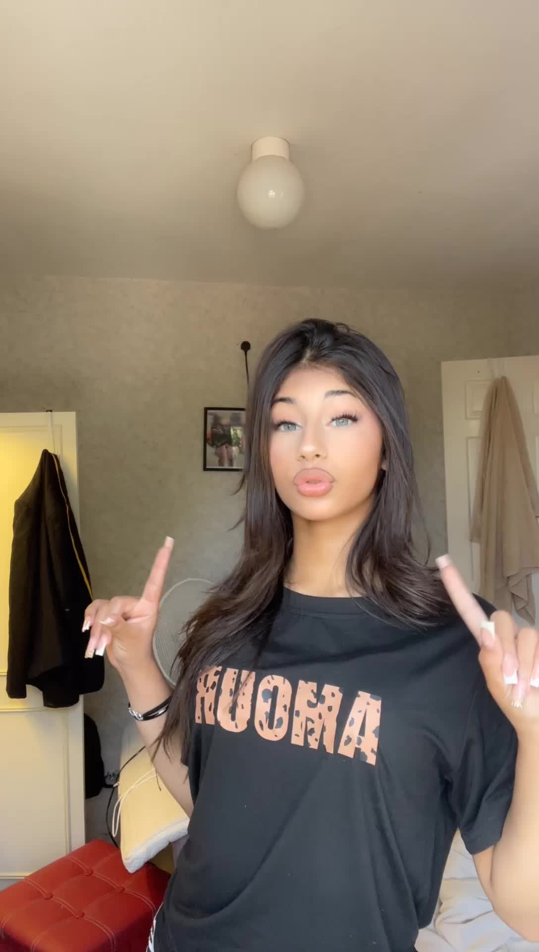 @𝐄ꨄ