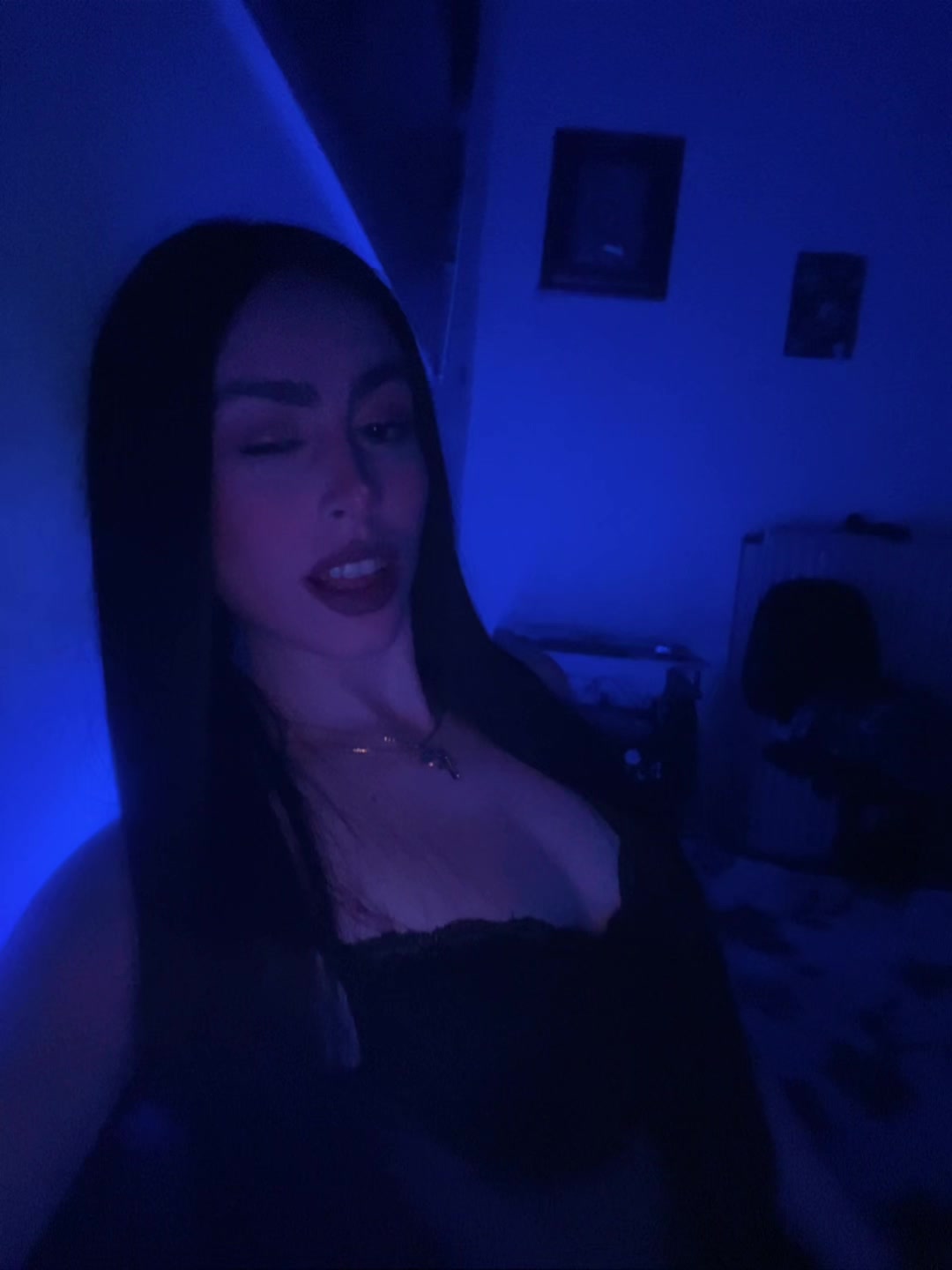 @𝐋𝐚𝐦𝐩𝐫𝐢𝐧𝐢 𝐓𝐡𝐨𝐝𝐢🕷️