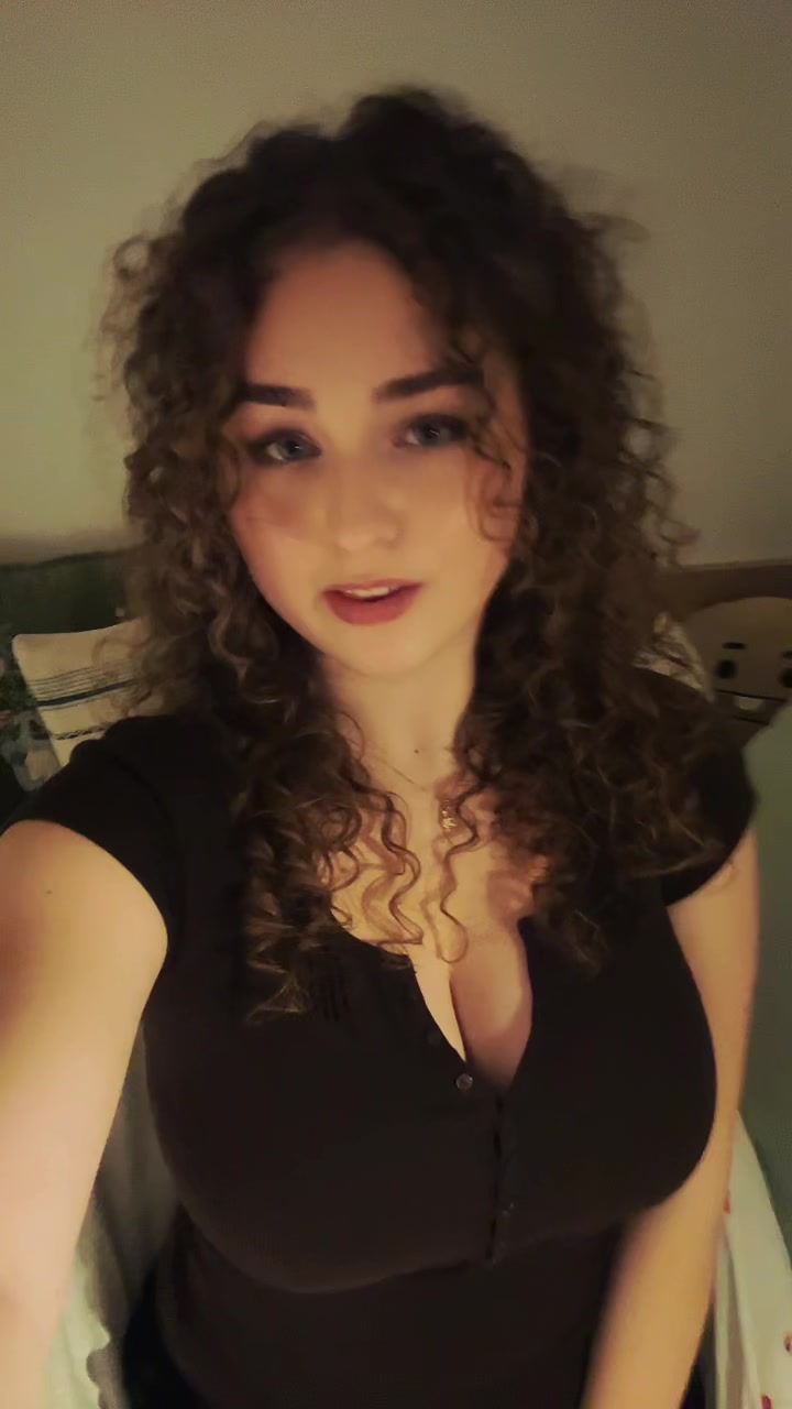 @𑣲Јулија