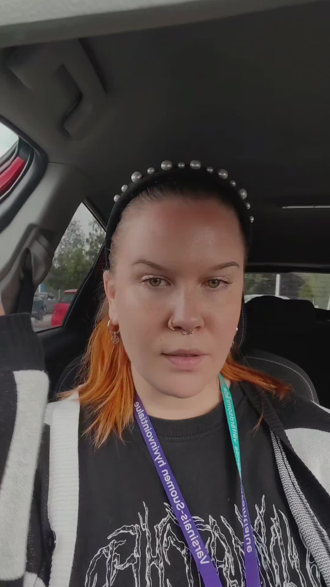 @Janinamoii