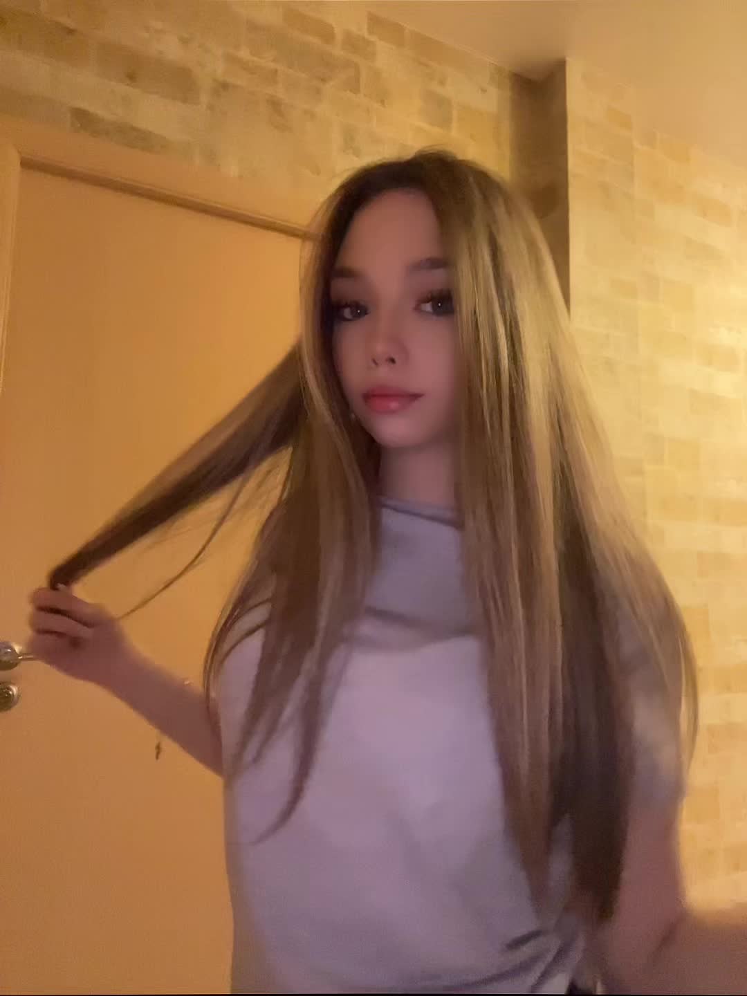 @нюша