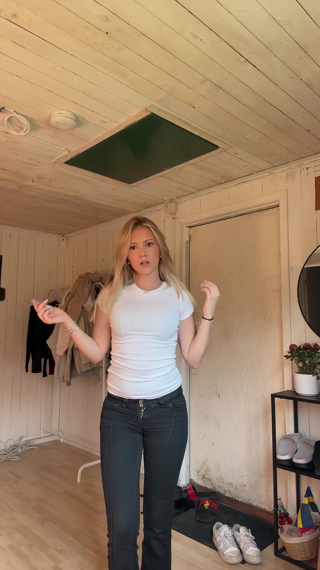 @Tuvaa