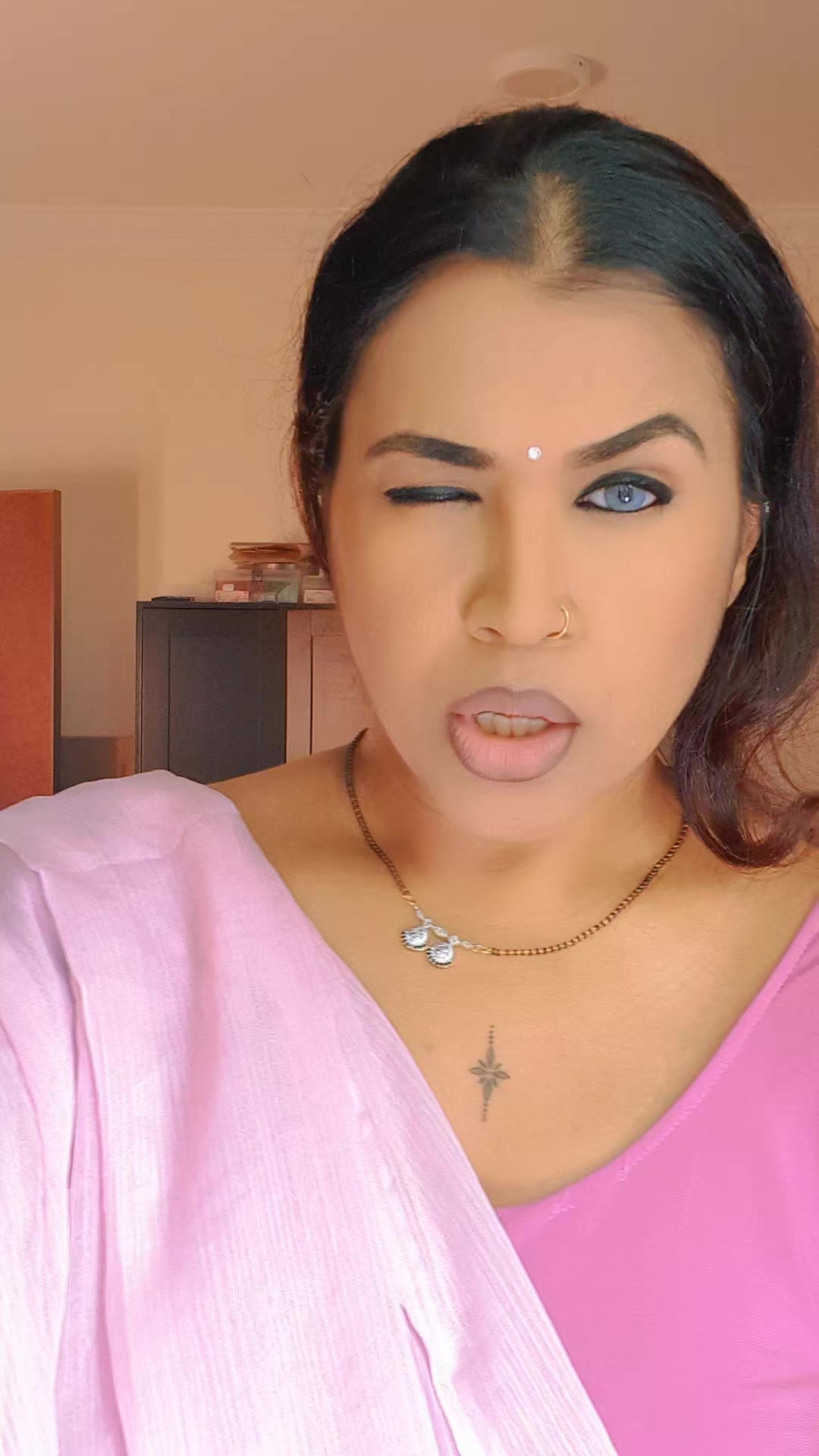@■ MENAKA ■