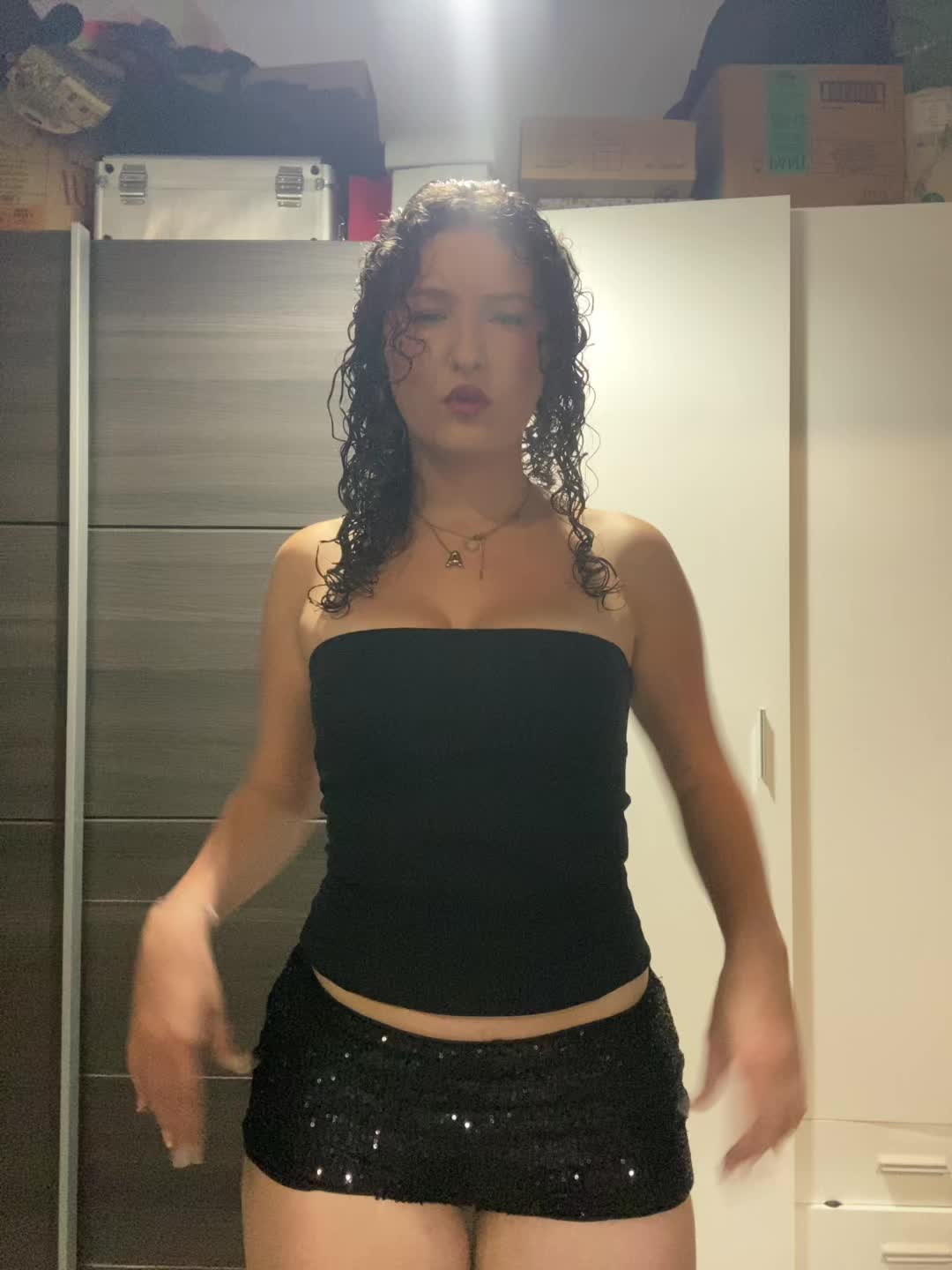 @Alexiia