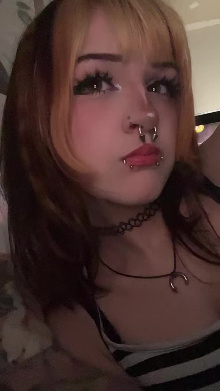 @sav (҂&deg;ロ&deg;)