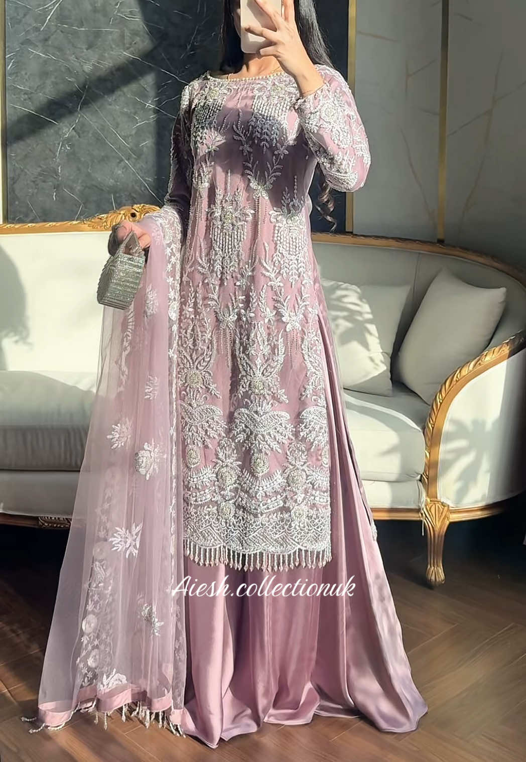 @aiesh.collectionuk