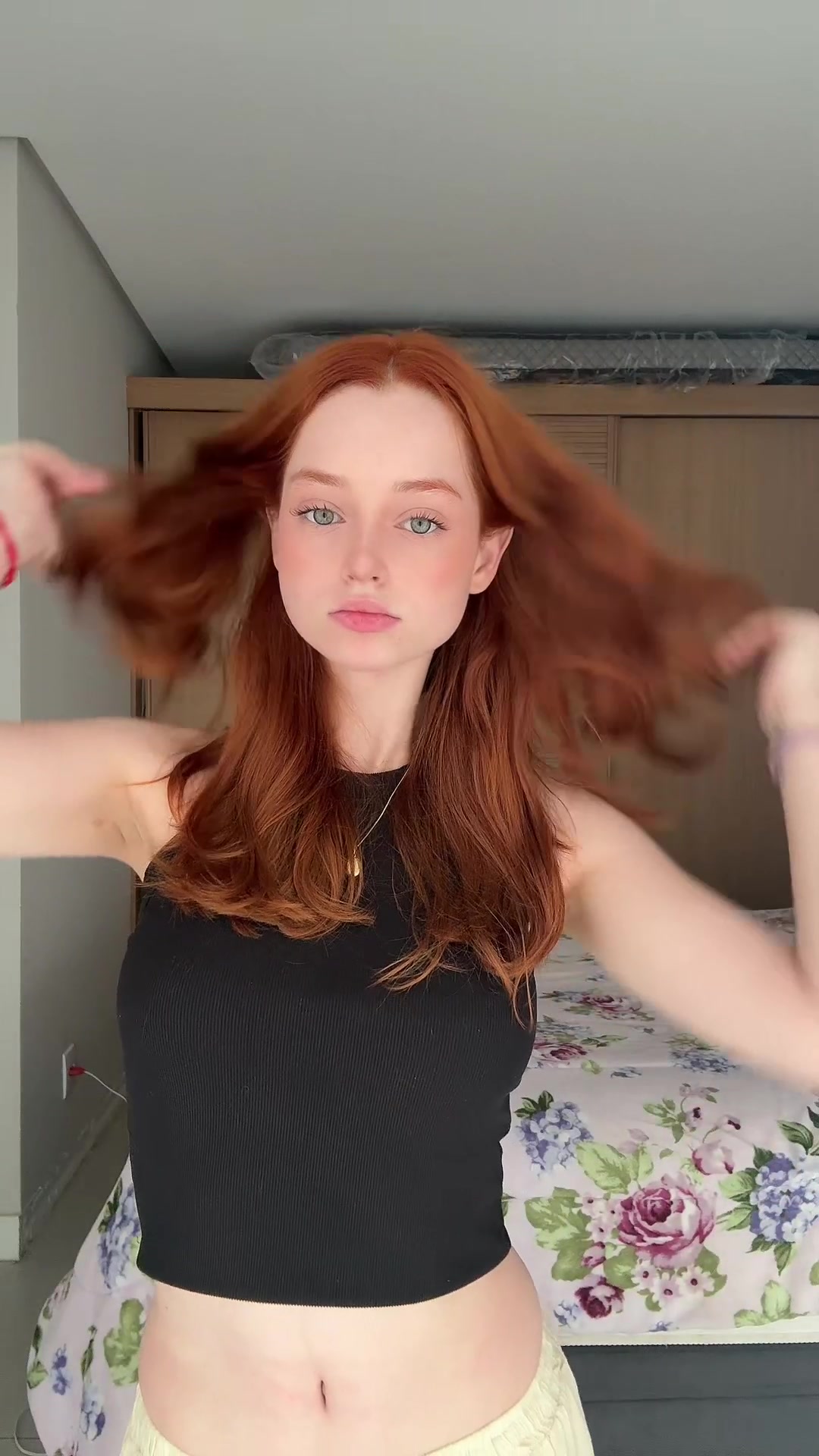 @Rosalie Red