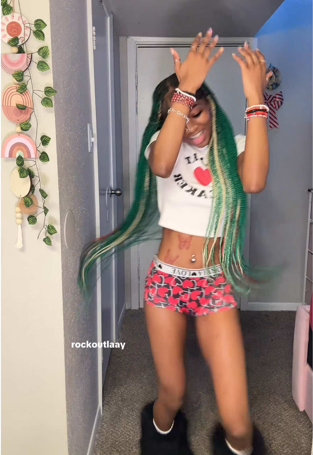 @rockoutlaay