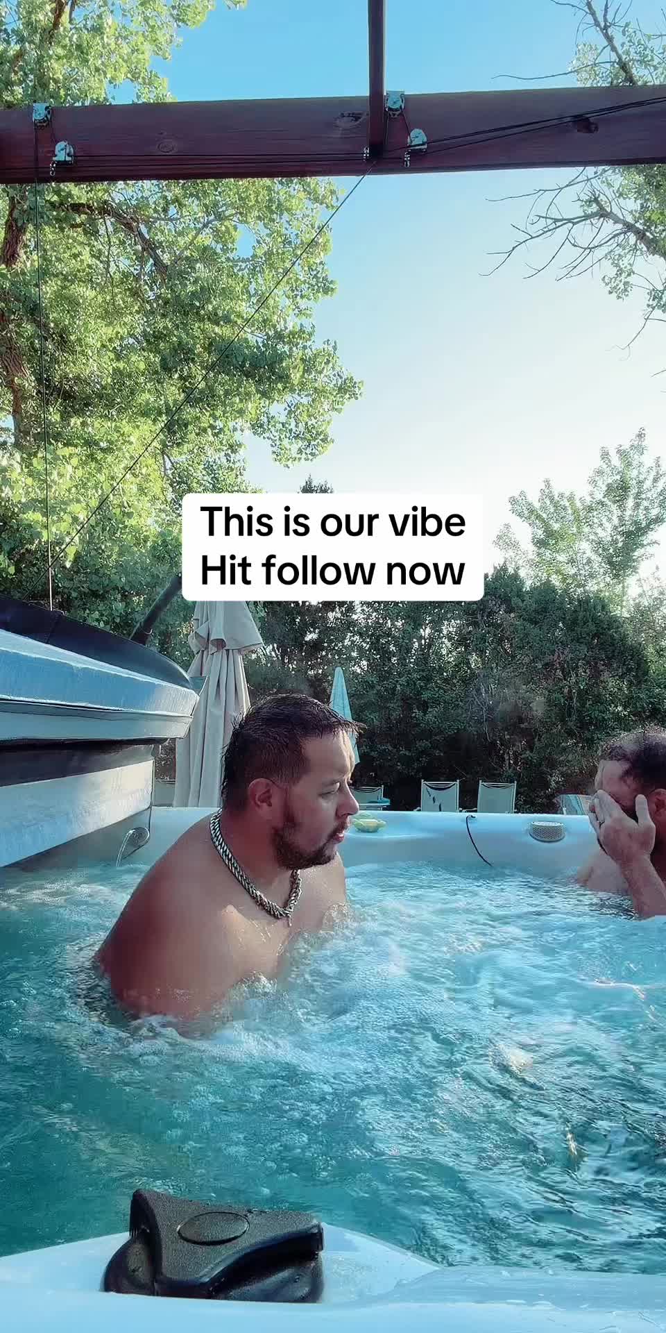 @hottubbears