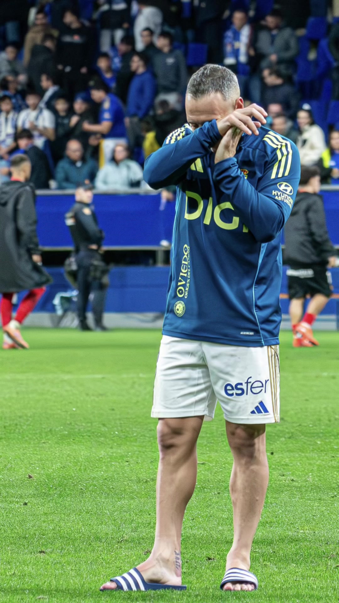 @Ana