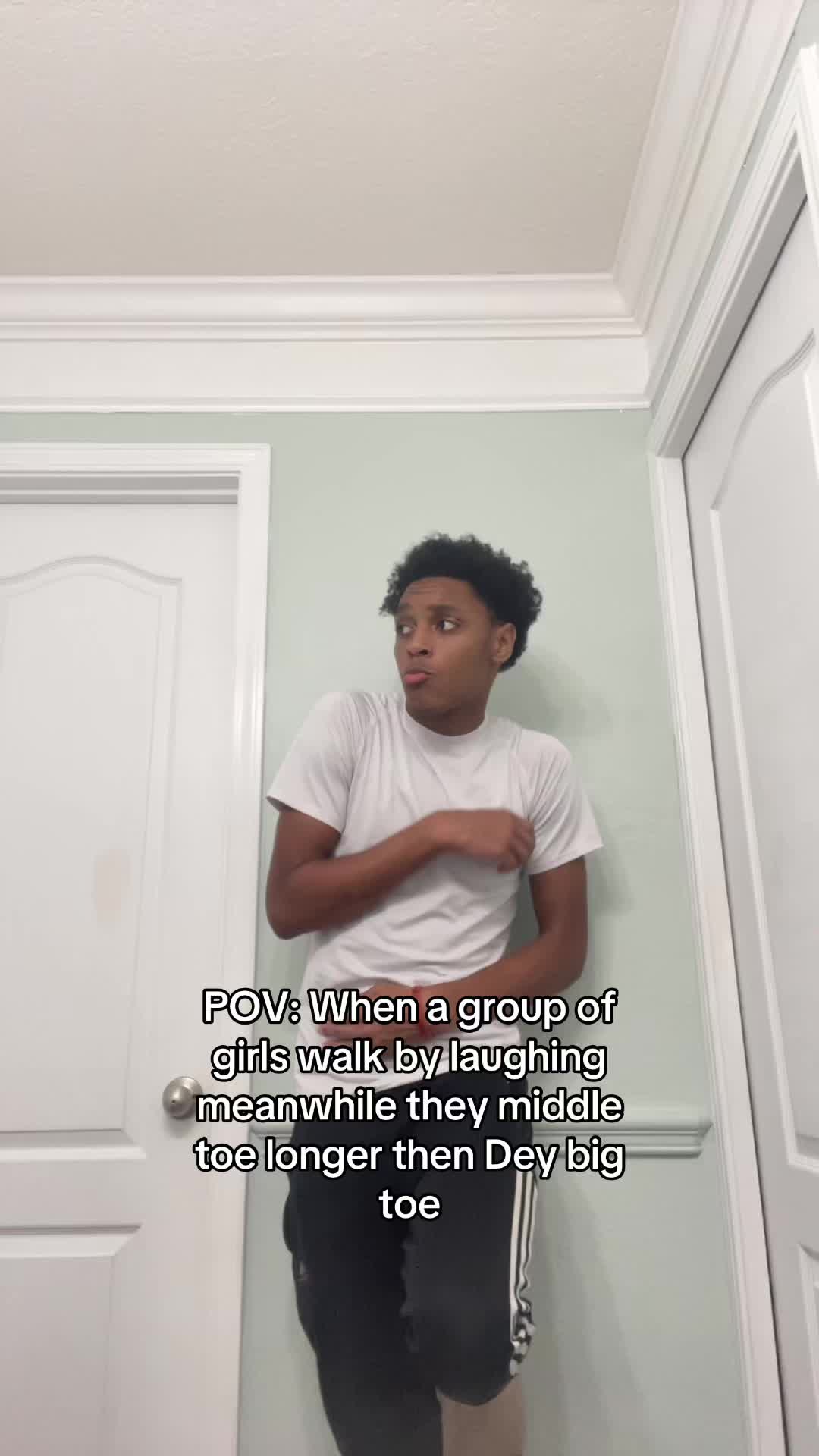 @Kj._.