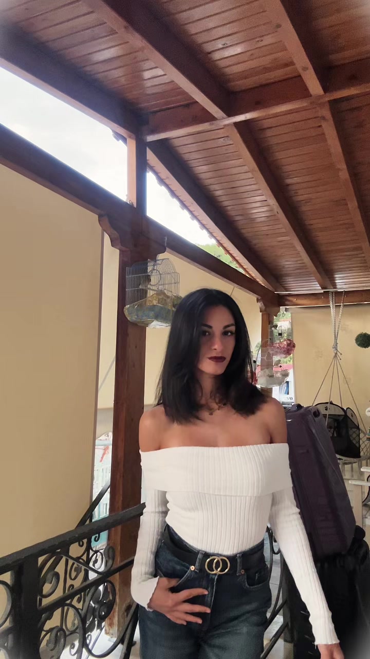 @elena