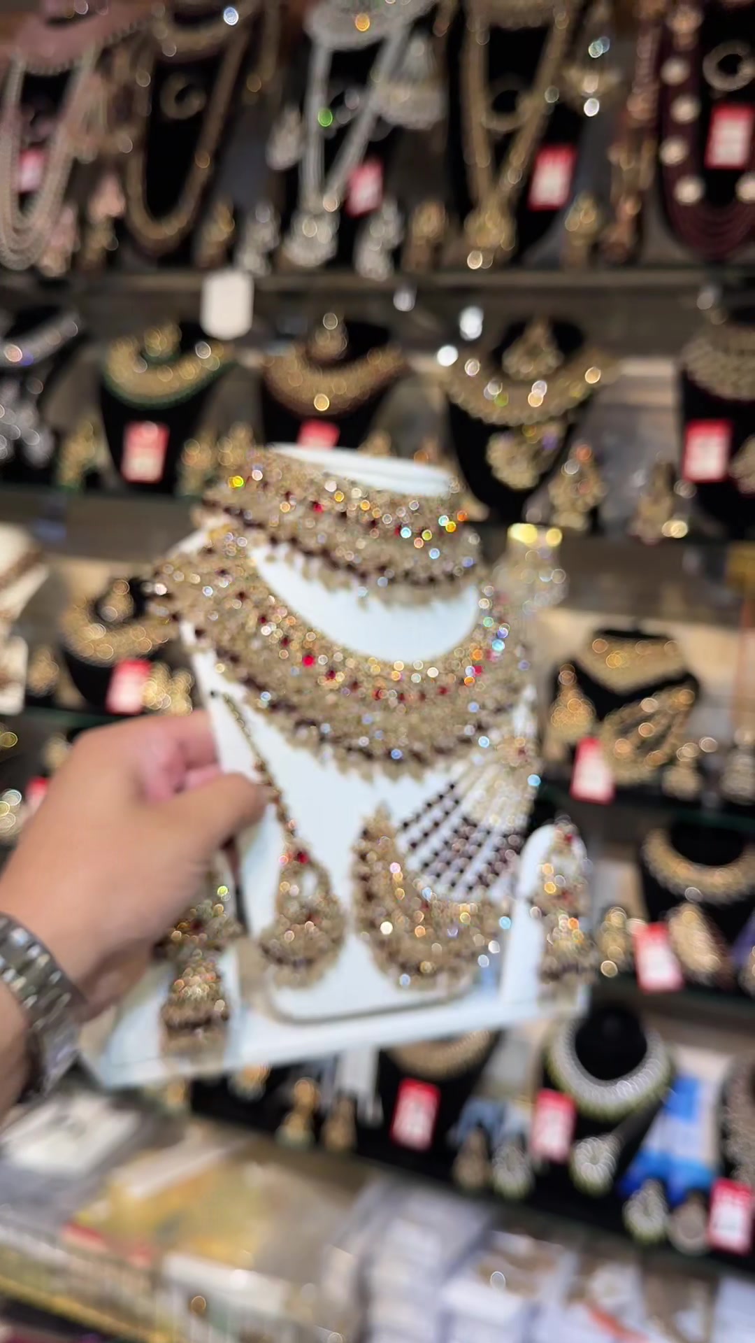 @FashionHouse438D