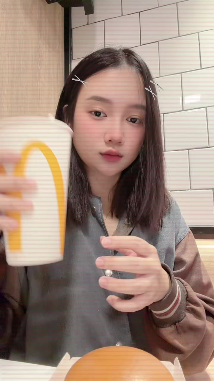 @บัวตอง 💚🐬(ช่องจริง)