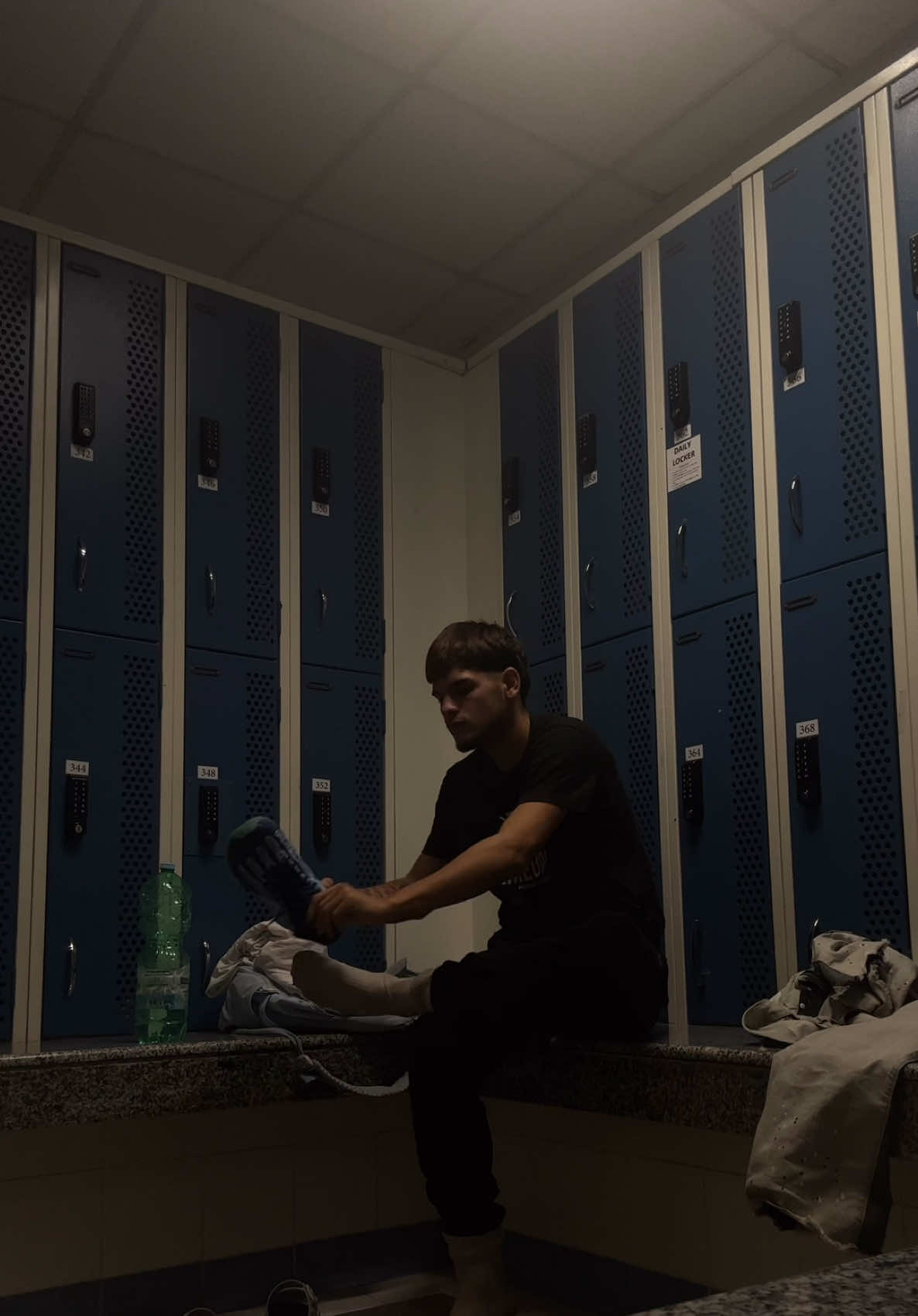 @RJ