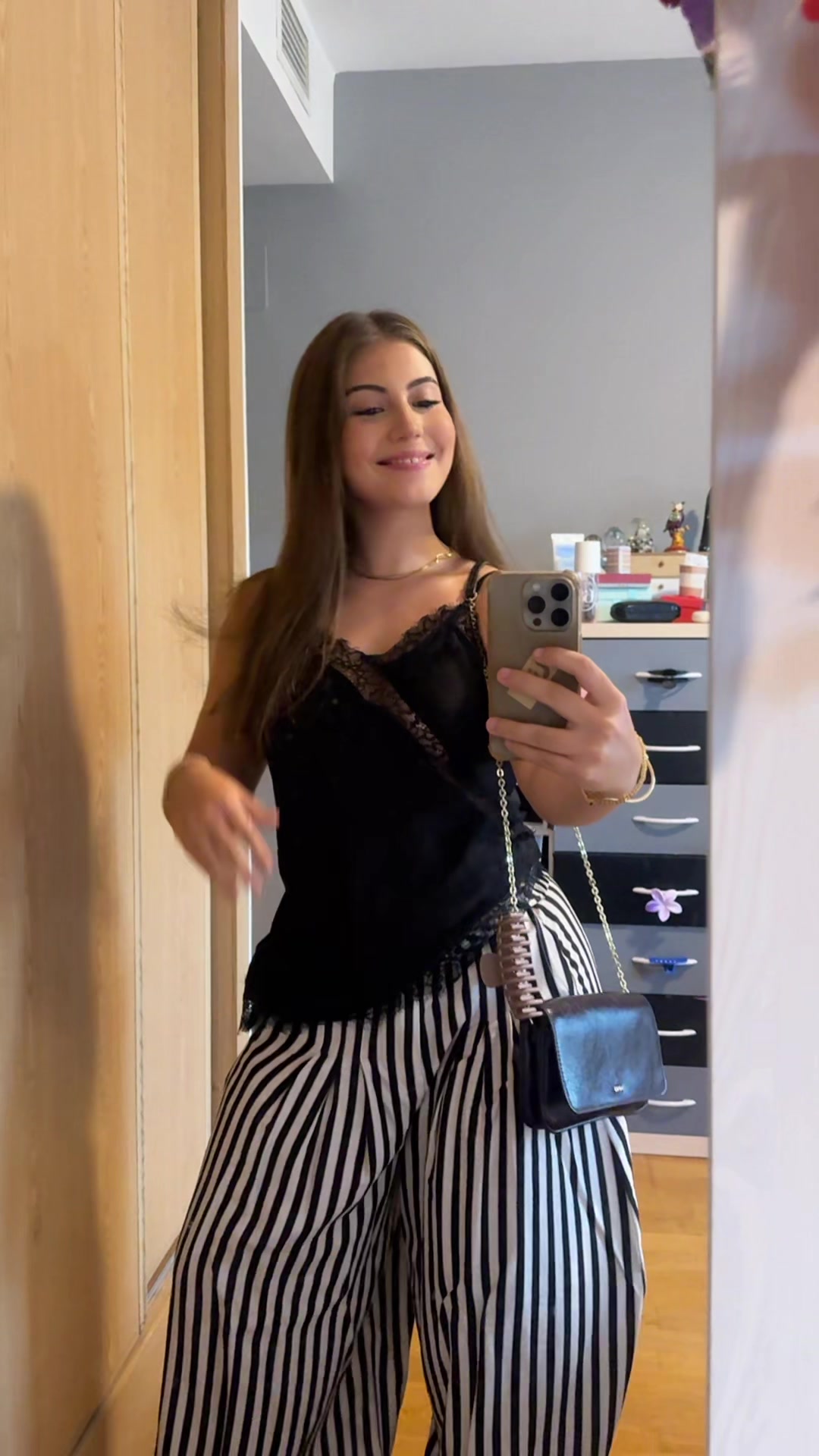 @zoeegomeezz_