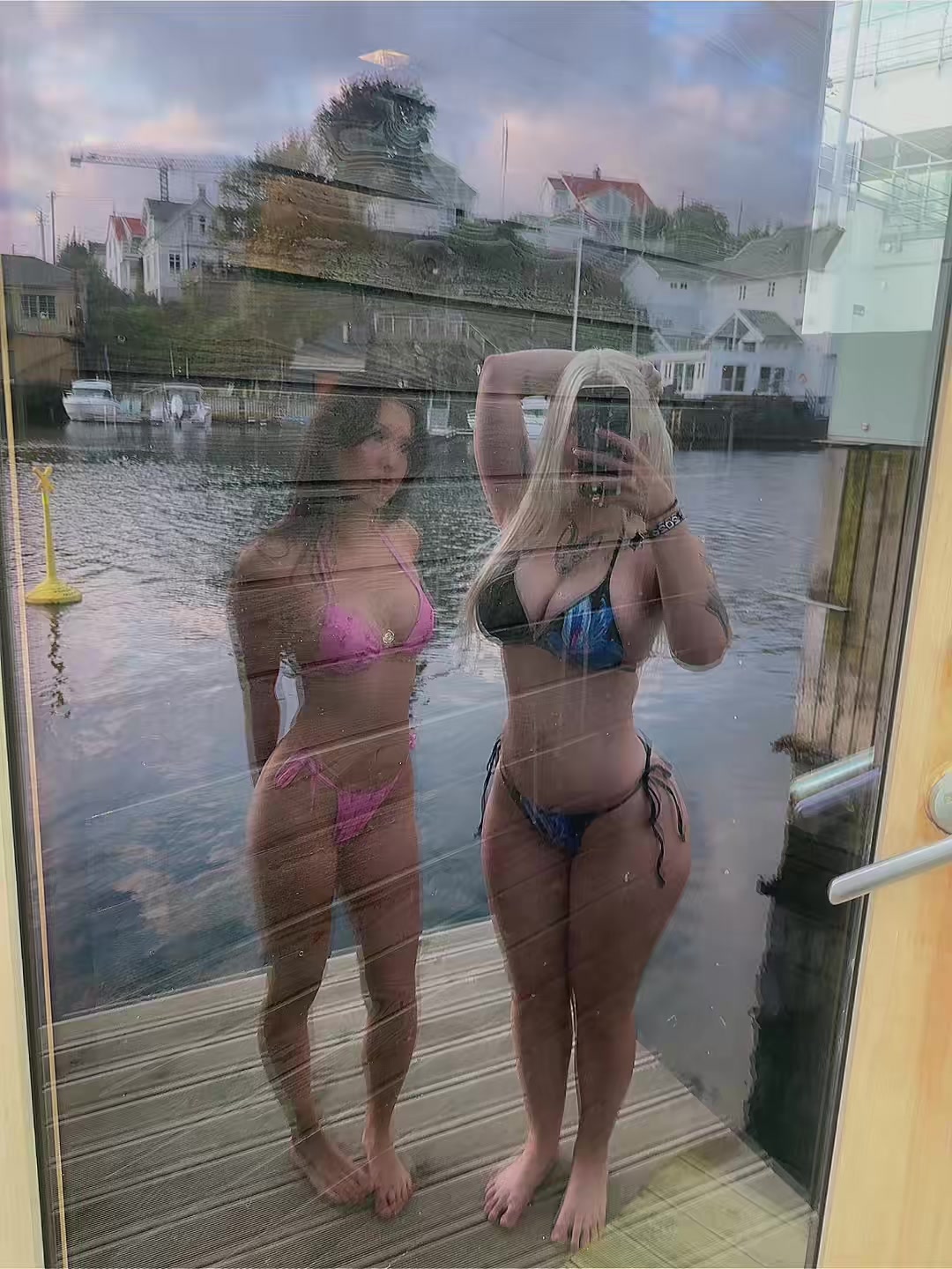 @Vikkzy