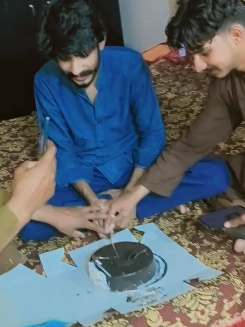 @𝗔𝗱𝗲𝗲𝗯 𝘼𝙛𝙞𝙚