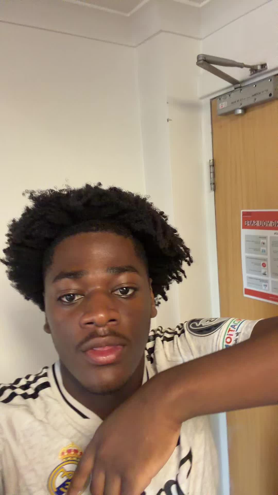 @TechBoy🛍️