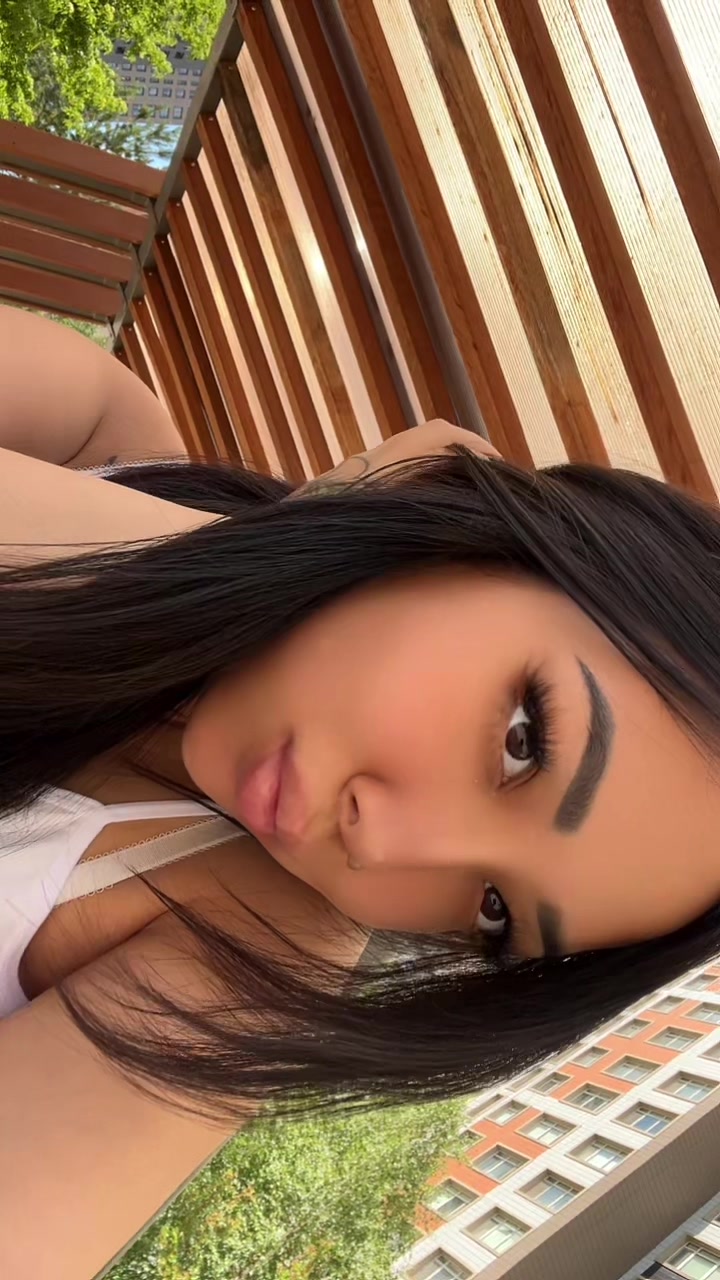 @Nelya