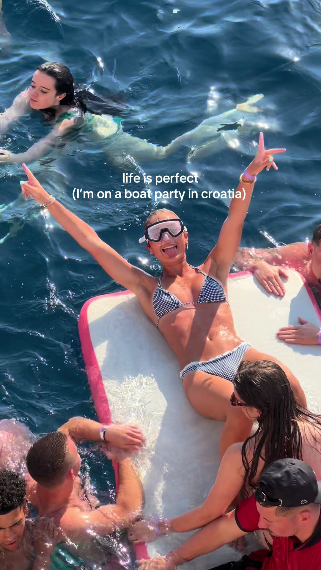 @Out To Sea - Split Boat Party