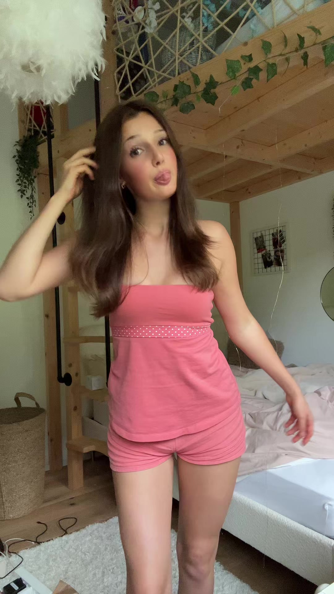 @𝑁𝑦𝑙𝑒𝑎