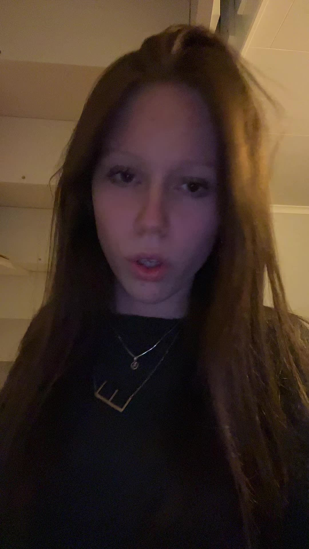 @𖣂︎