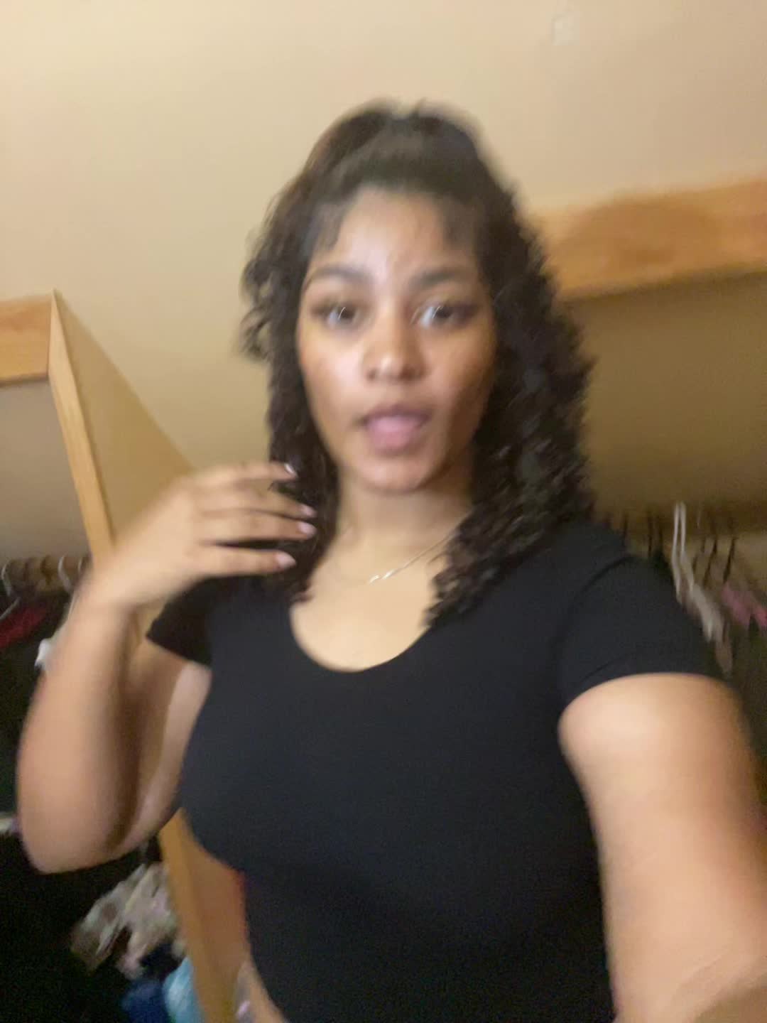 @Just Niki💁🏽&zwj;♀️