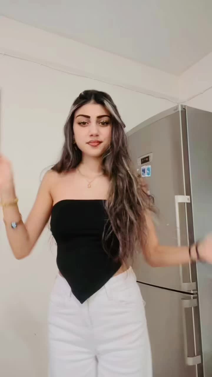 @tea_xristodoulopoulou🖤