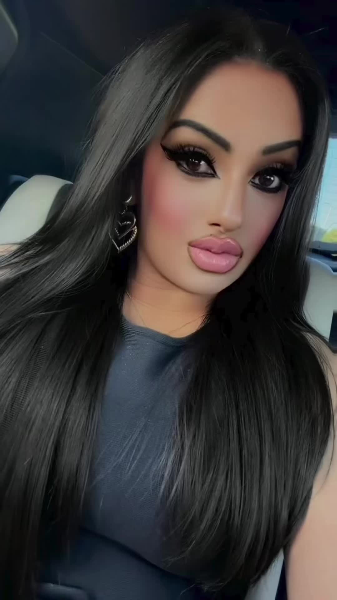 @Heenaaaxo