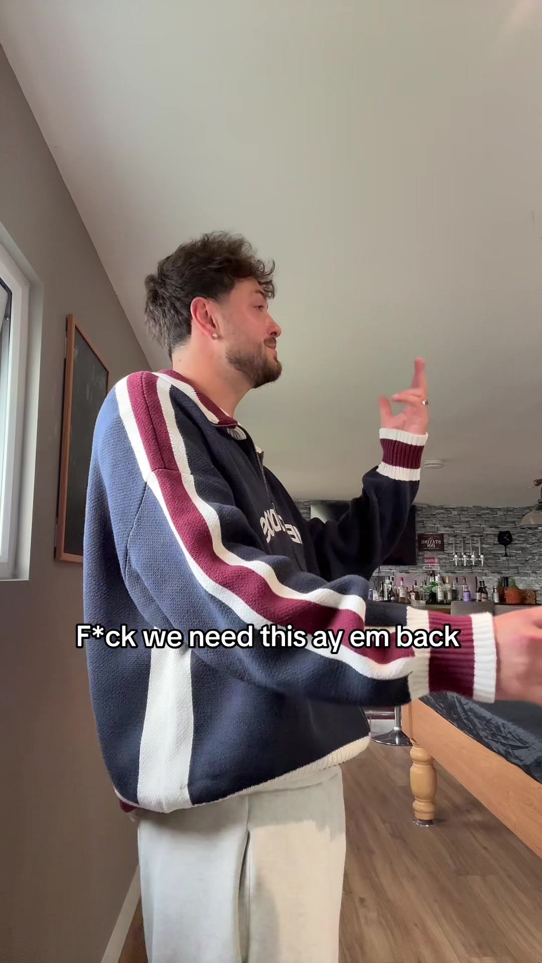 @Ollie Saunders