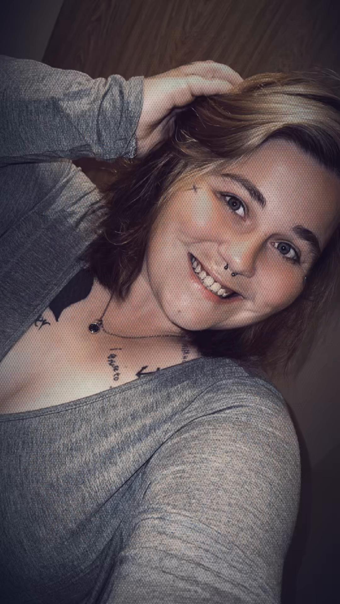 @•||•🕷️🖤spooky_bitch👻🎃 •||•