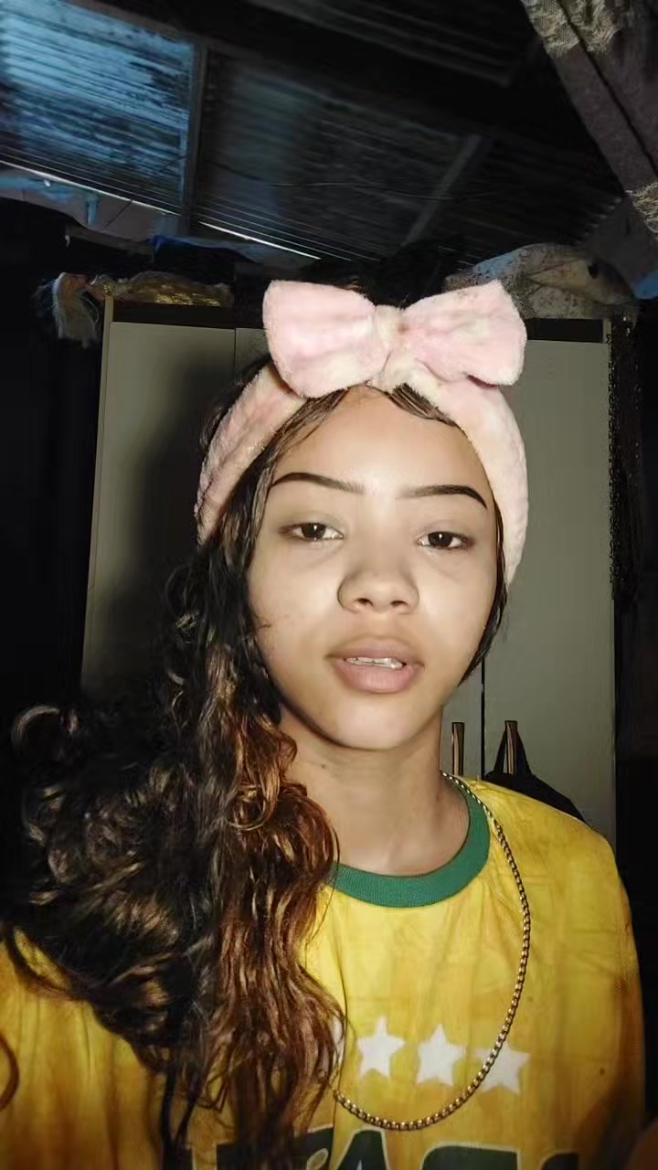 @Emanu_elle