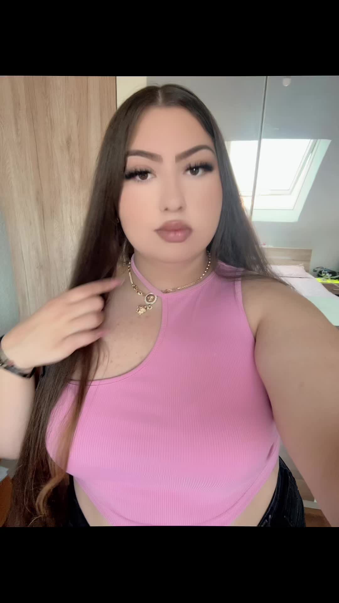 @𝐂 𝐄 𝐑 𝐄 𝐍