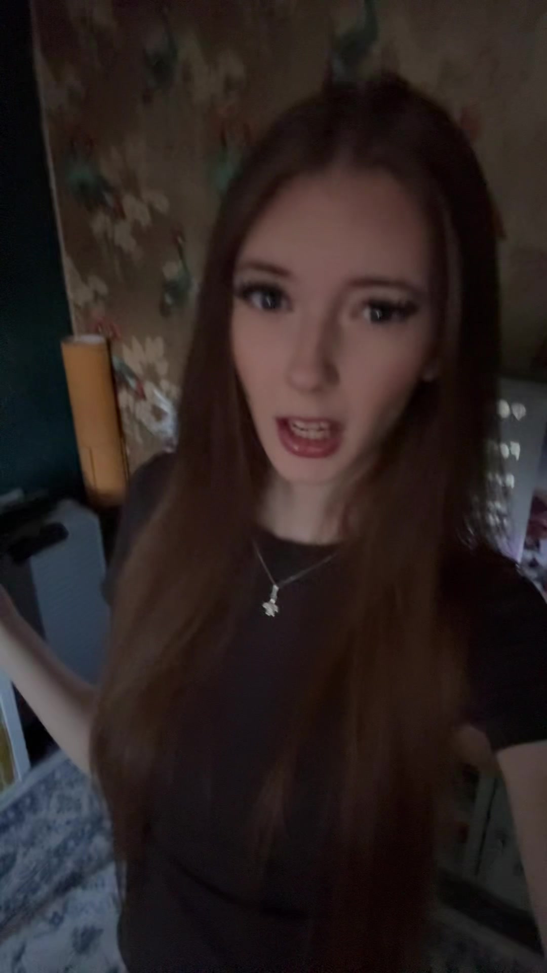 @headuplover6741