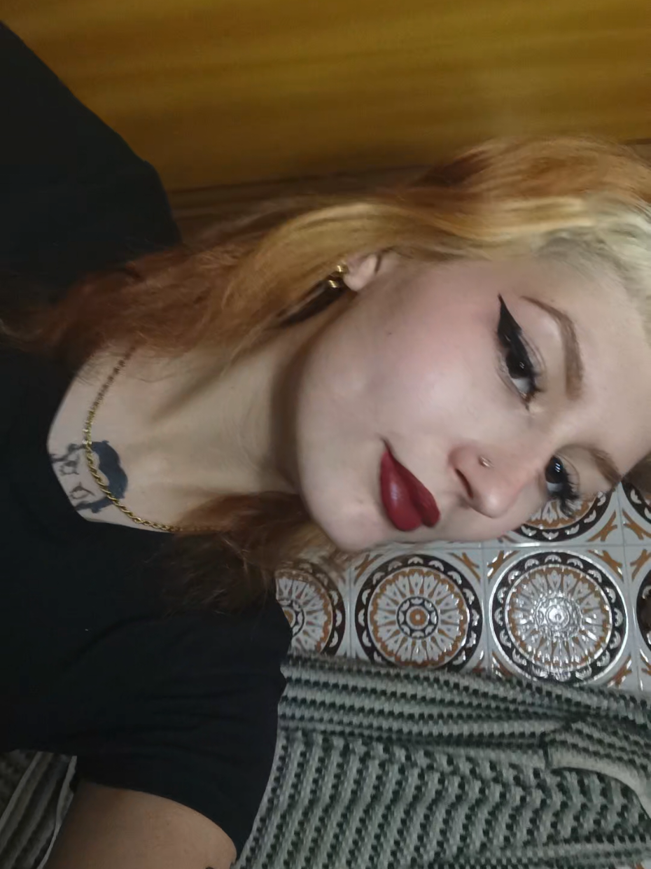 @🕸️🩸