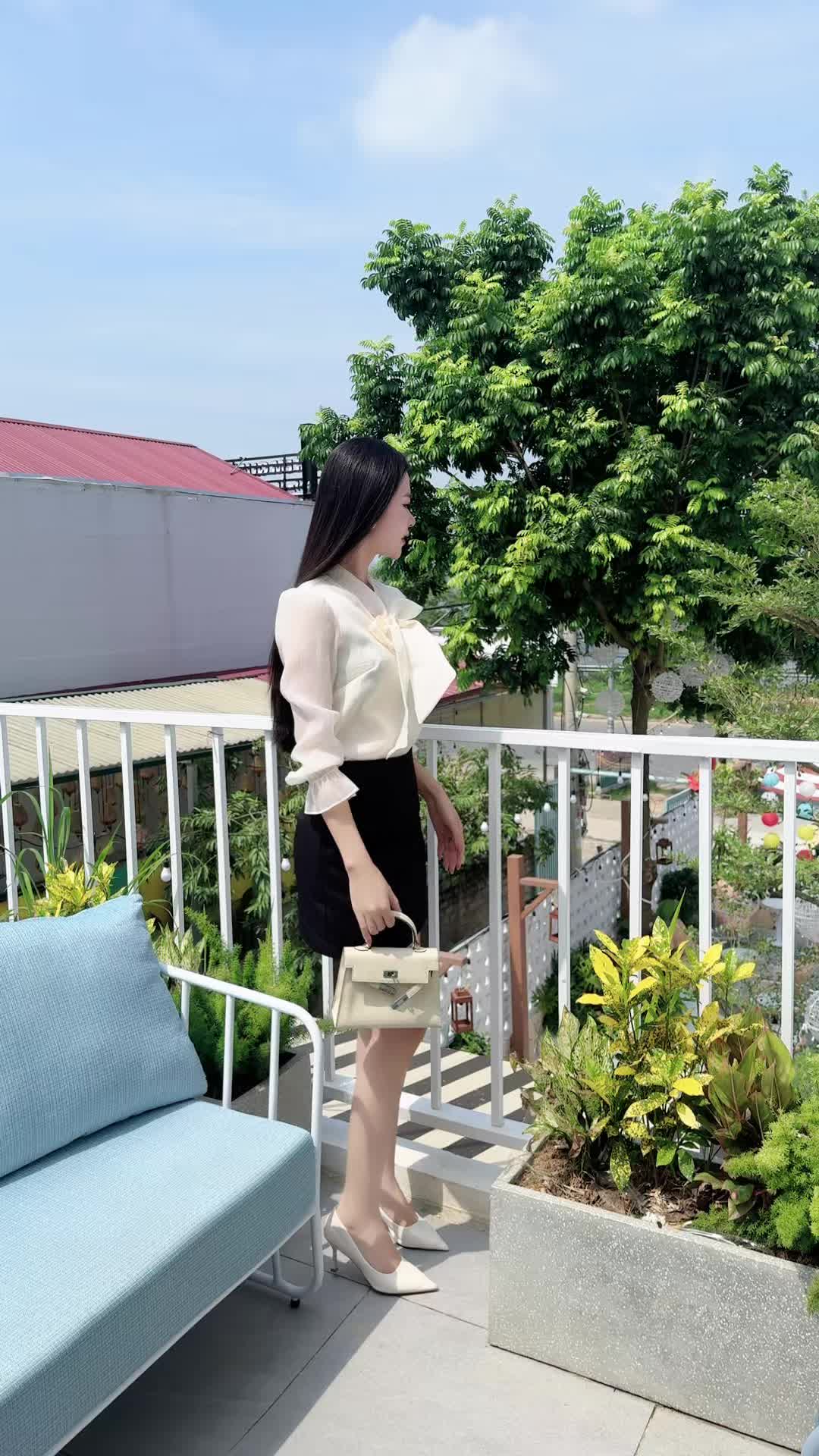 @Uri Thời Trang Việt